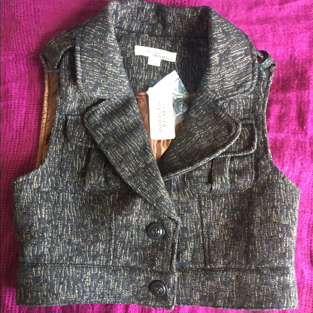 NWT Forever 21 Boutique Cropped Vest